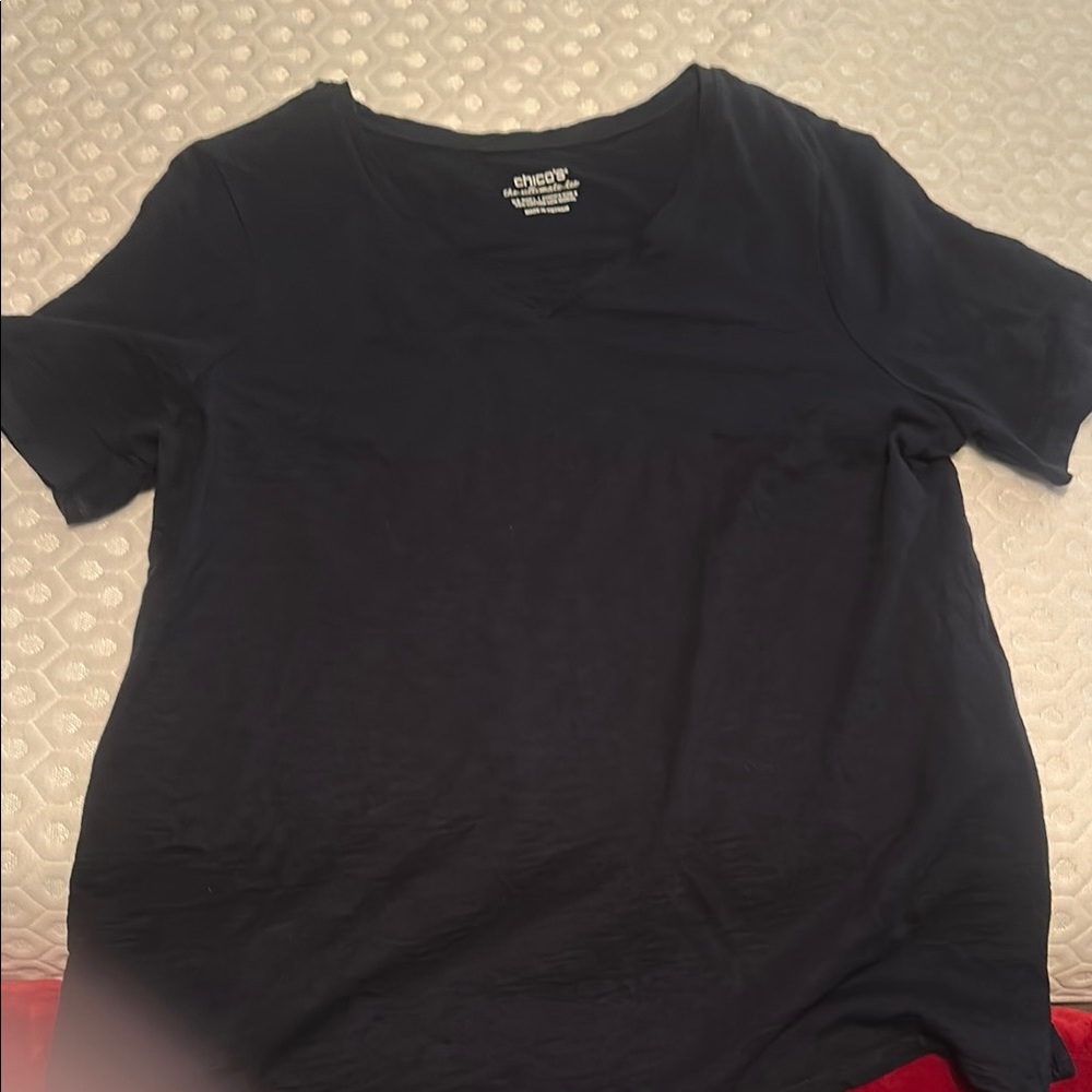Chico's navy V-Neck T-Shirt
